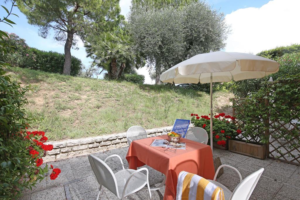 Residence Arca Bardolino Exterior photo